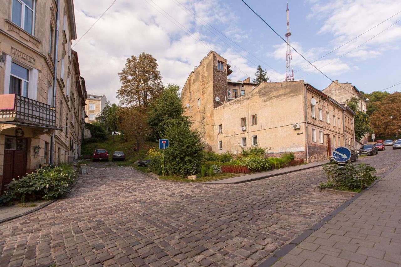 Квартира Подобово Вулиця Сходова 3 Бічна Ужгородської Біля Високого Замку Lviv Ngoại thất bức ảnh
